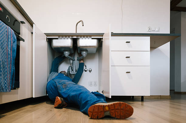 Professional Emergency Plumber technician working in Cazenovia, NY